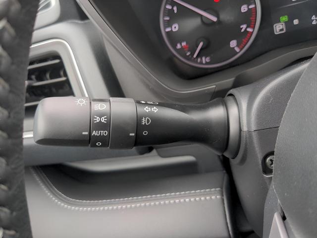 2025 Subaru Ascent Vehicle Photo in Green Bay, WI 54304