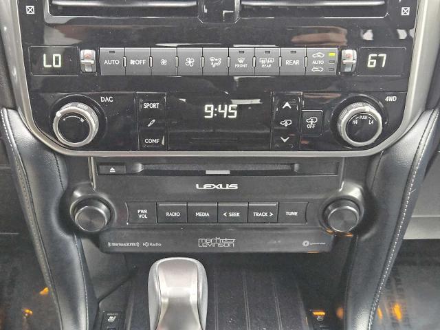 2023 Lexus GX 460 Vehicle Photo in FORT WORTH, TX 76132
