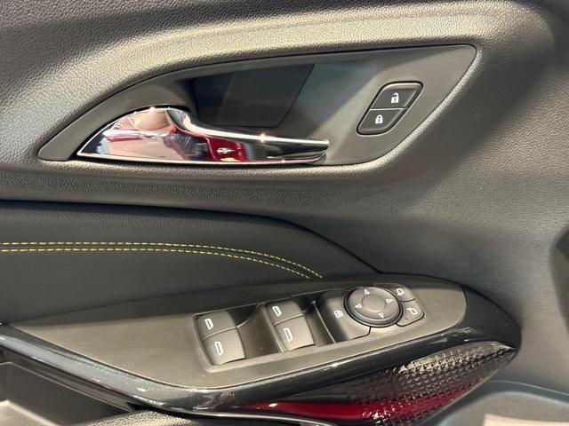2025 Chevrolet Trax Vehicle Photo in COLUMBIA, MO 65203-3903