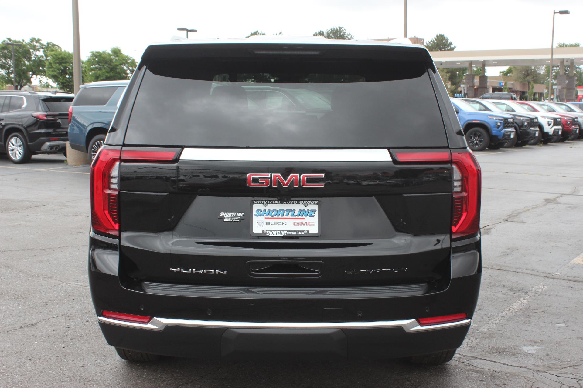 2025 GMC Yukon Vehicle Photo in AURORA, CO 80012-4011