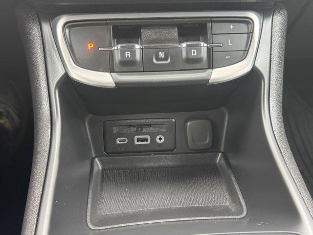2024 GMC Terrain Vehicle Photo in LEOMINSTER, MA 01453-2952
