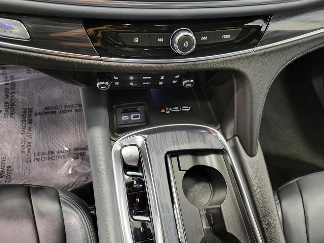 2024 Buick Enclave Vehicle Photo in NEENAH, WI 54956-2243