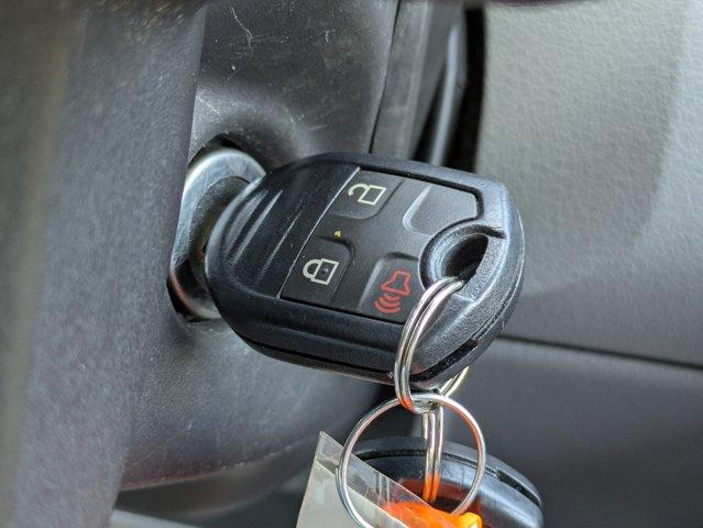 2015 Ford Super Duty F-350 DRW Vehicle Photo in BRUNSWICK, GA 31525-1881