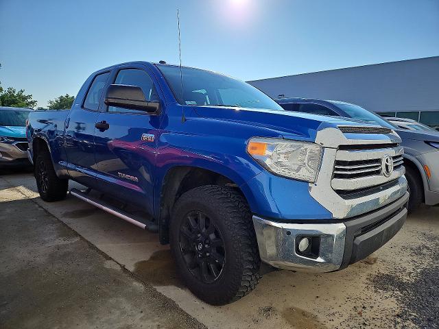 2016 Toyota Tundra 4WD Truck Vehicle Photo in TREVOSE, PA 19053-4984