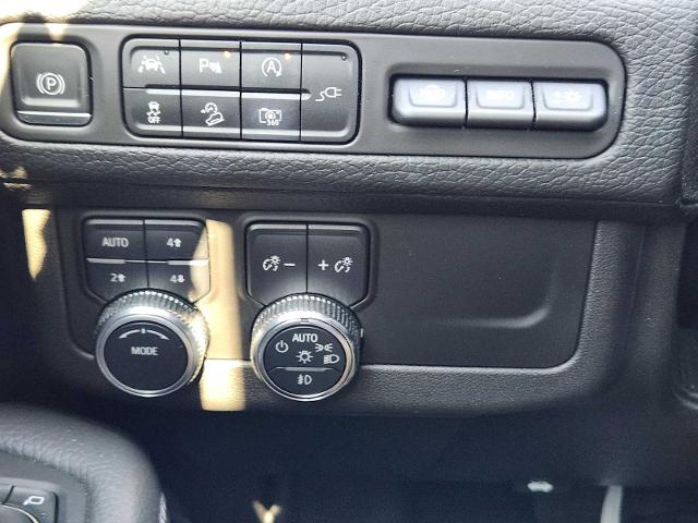 2022 GMC Yukon Vehicle Photo in DENTON, TX 76210-9321