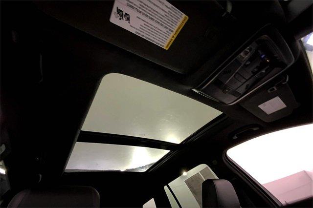 2024 Cadillac XT6 Vehicle Photo in KANSAS CITY, MO 64114-4545