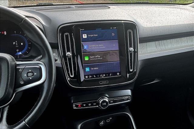 2025 Volvo XC40 Vehicle Photo in Houston, TX 77007