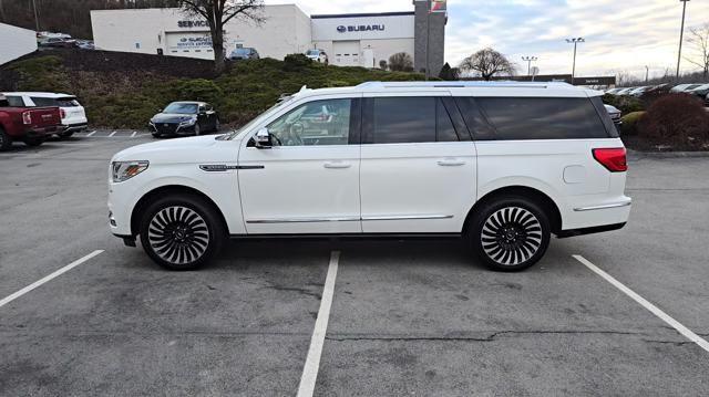 2021 Lincoln Navigator L Vehicle Photo in Pleasant Hills, PA 15236