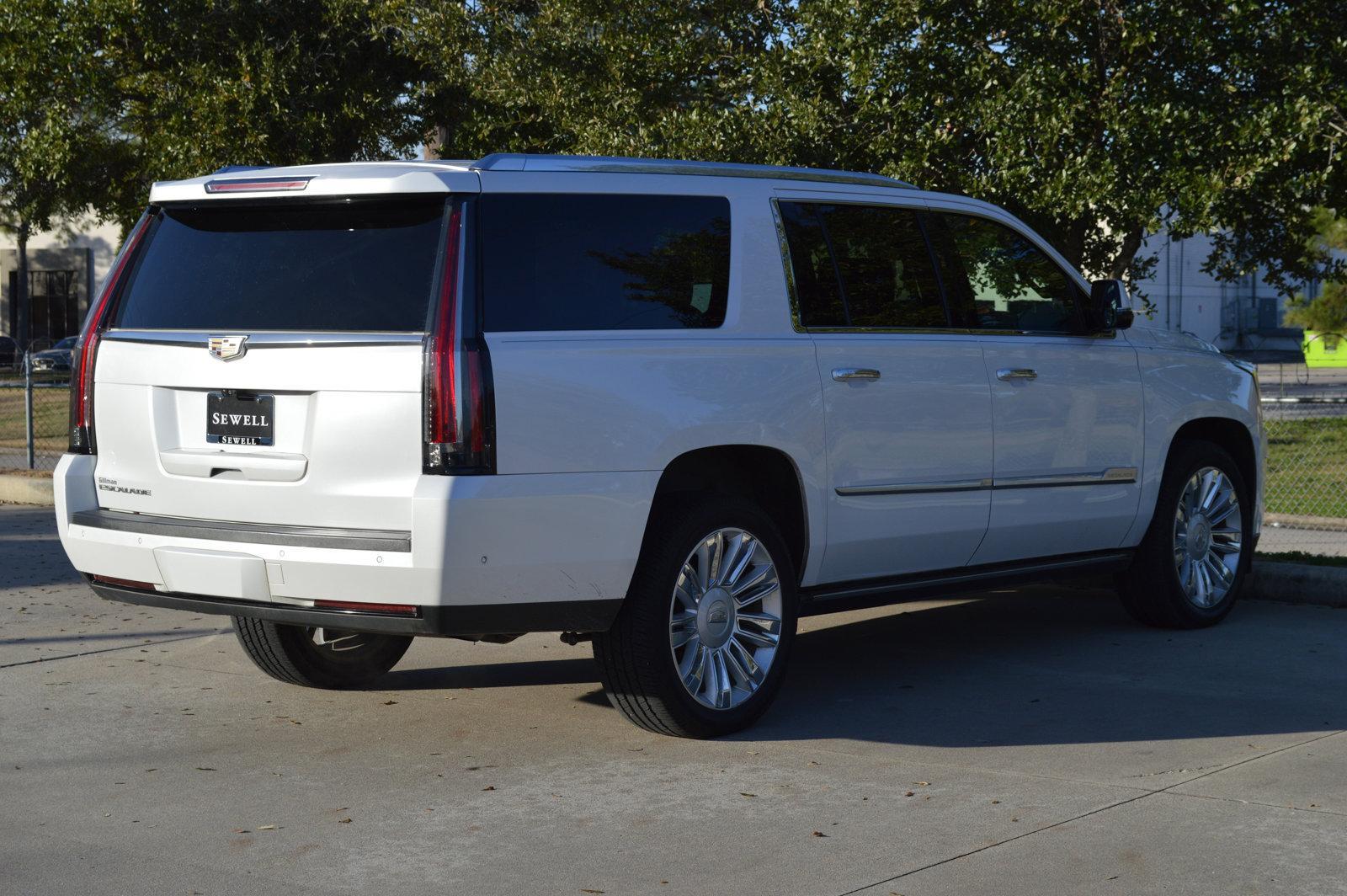 2018 Cadillac Escalade ESV Vehicle Photo in Houston, TX 77090