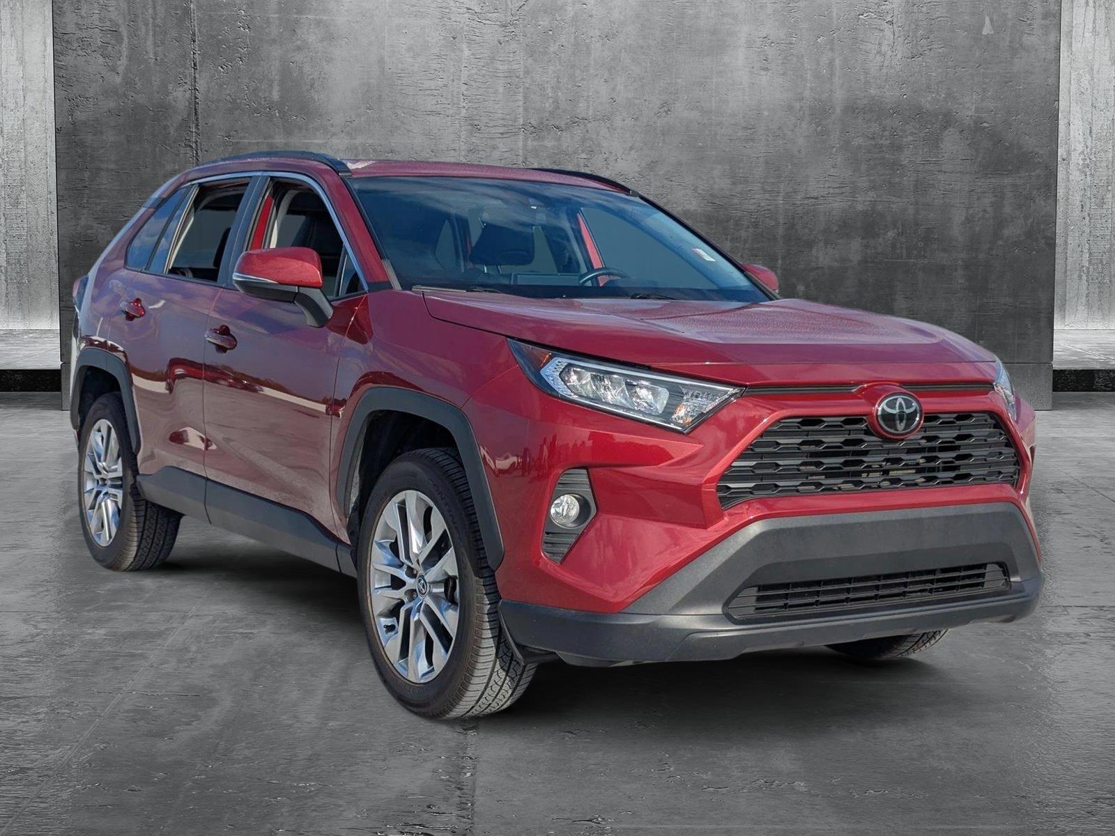 2020 Toyota RAV4 Vehicle Photo in Ft. Myers, FL 33907