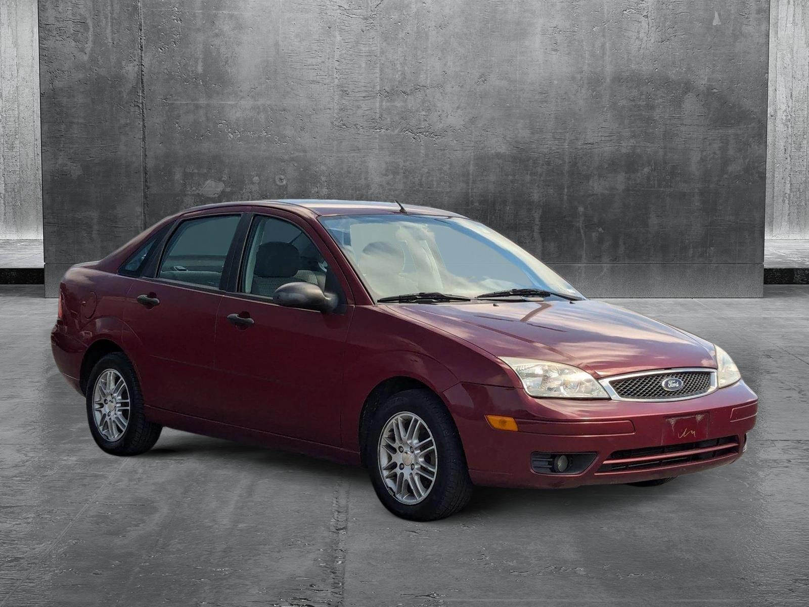 2006 Ford Focus Vehicle Photo in St. Petersburg, FL 33713