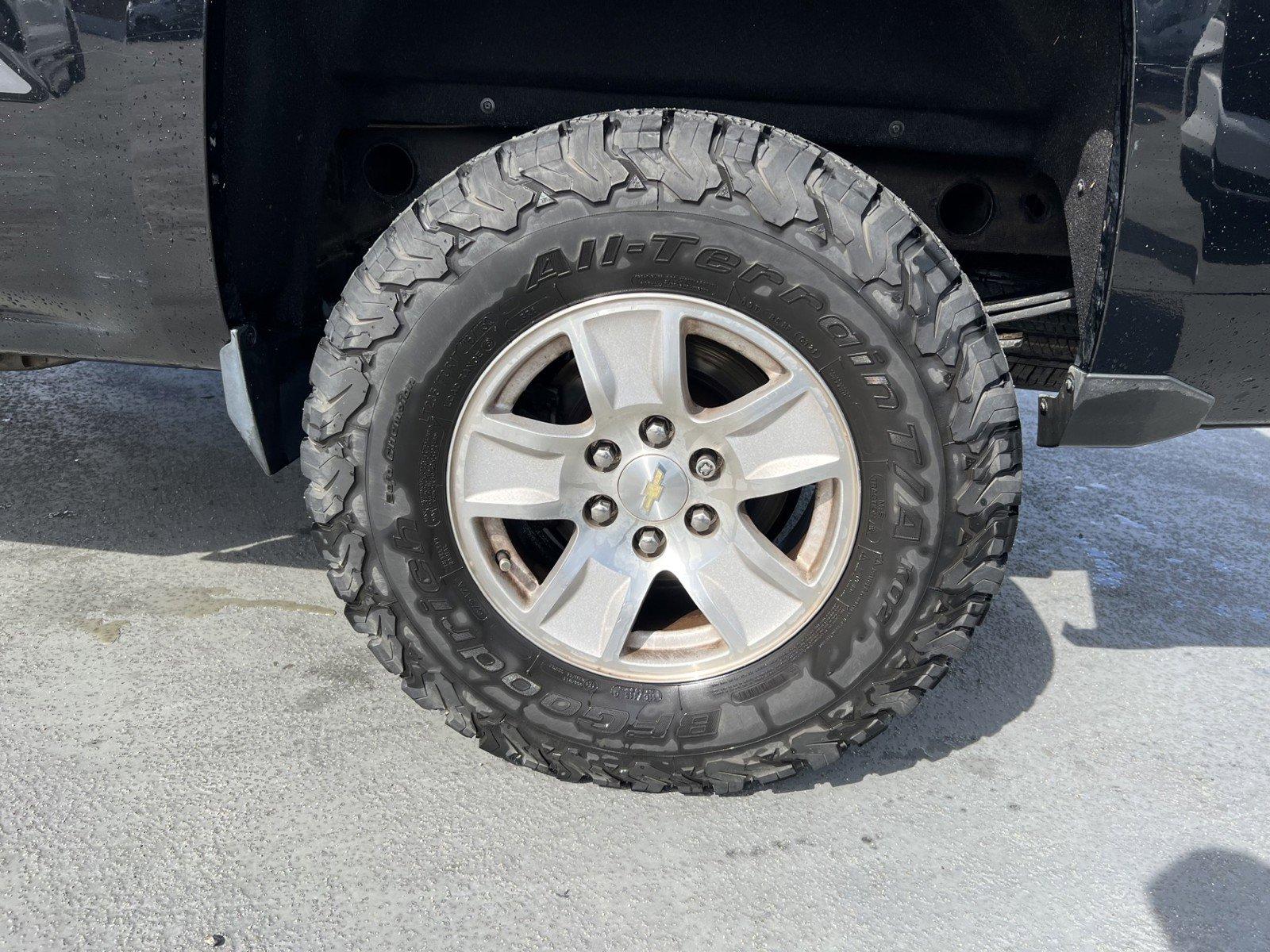 2017 Chevrolet Silverado 1500 Vehicle Photo in LOS ANGELES, CA 90007-3794