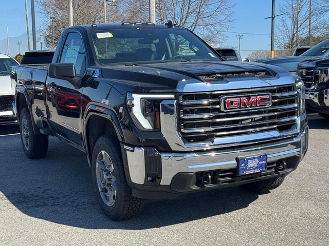 2025 GMC Sierra 2500 HD Vehicle Photo in LOWELL, MA 01852-4336