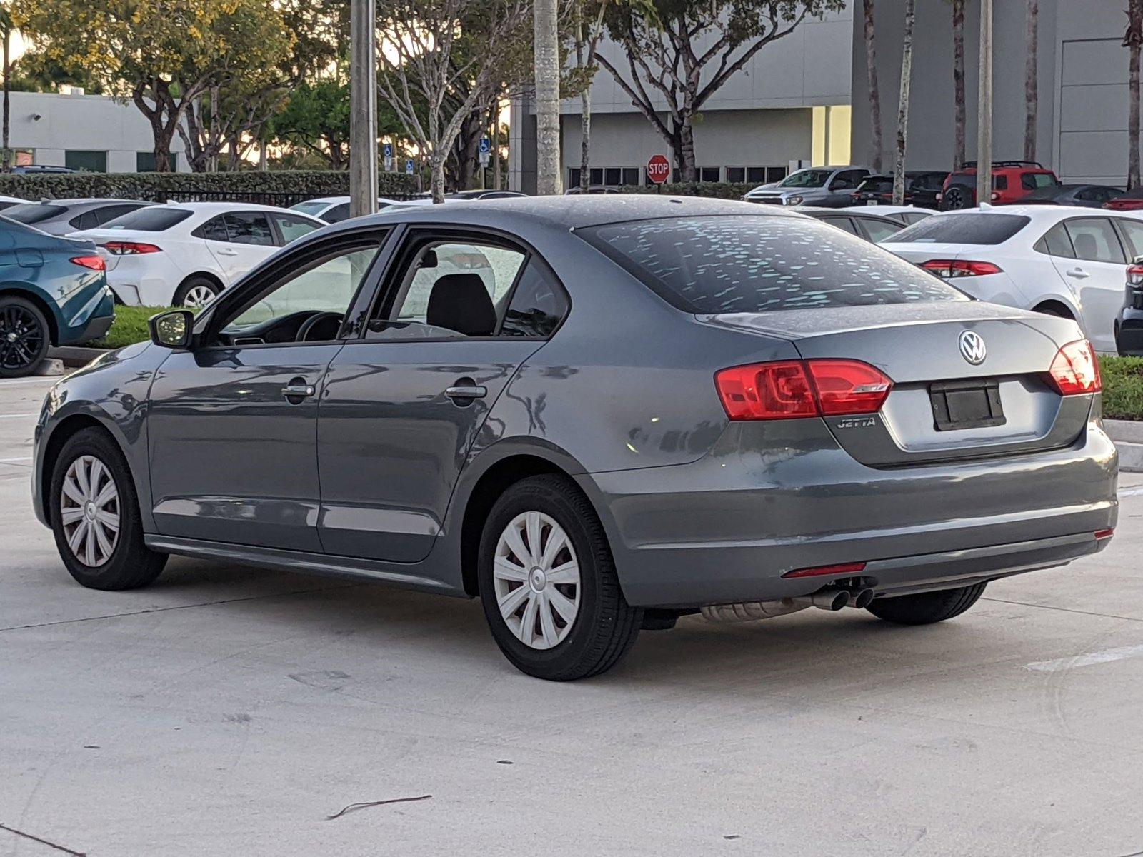 2013 Volkswagen Jetta Sedan Vehicle Photo in Davie, FL 33331