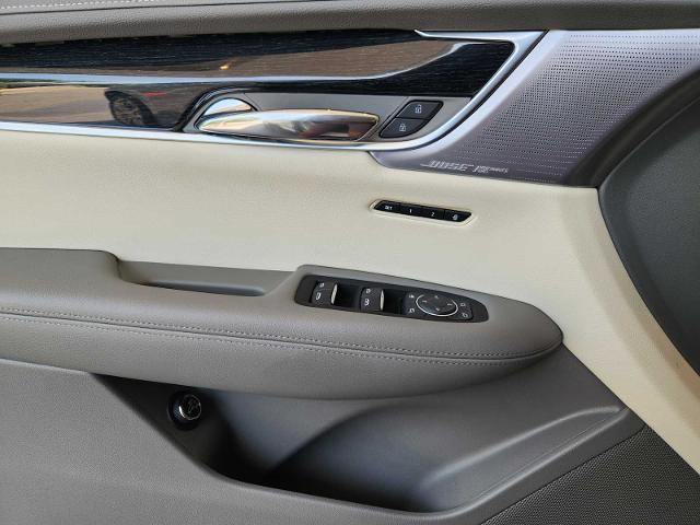 2025 Cadillac XT6 Vehicle Photo in HOUSTON, TX 77079