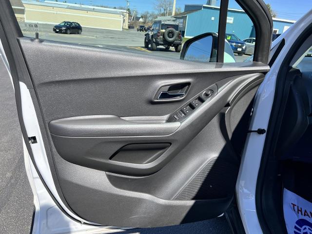2020 Chevrolet Trax Vehicle Photo in MASSENA, NY 13662-2255