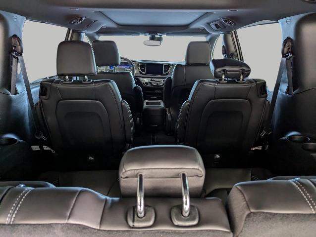 2025 Chrysler Pacifica Vehicle Photo in Oshkosh, WI 54901
