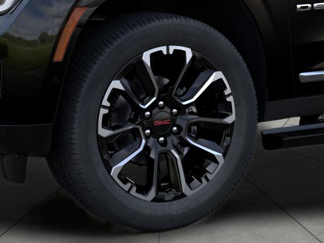 2025 GMC Yukon XL Vehicle Photo in OSHKOSH, WI 54904-7811