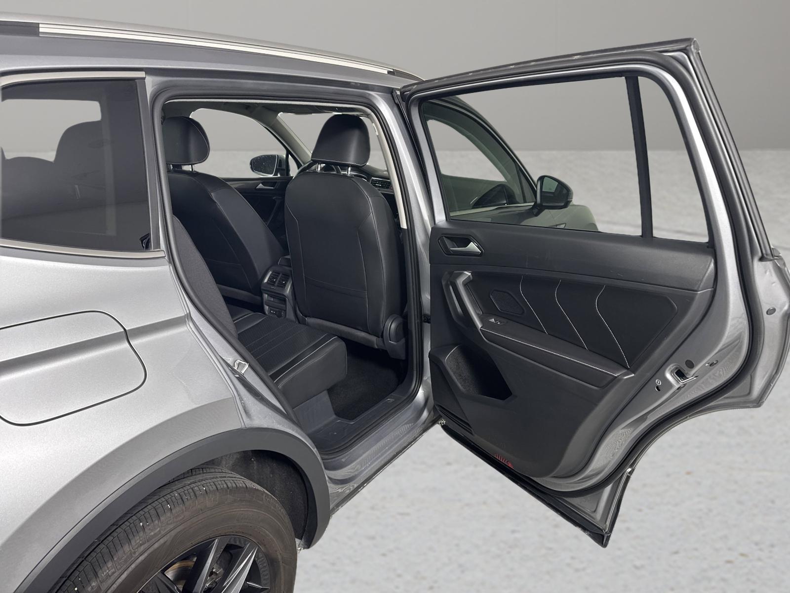 2024 Volkswagen Tiguan Vehicle Photo in Georgetown, TX 78626