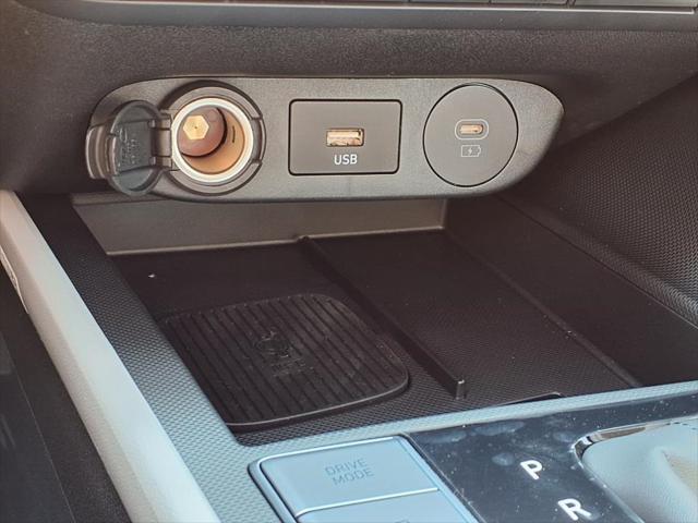 2025 Hyundai ELANTRA Hybrid Vehicle Photo in Peoria, IL 61615