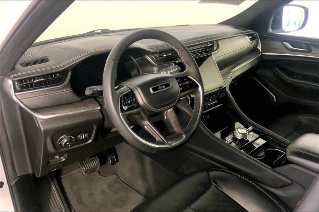2023 Jeep Grand Cherokee L Vehicle Photo in Lees Summit, MO 64086