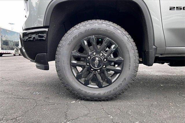 2025 Chevrolet Silverado 2500 HD Vehicle Photo in INDEPENDENCE, MO 64055-1314