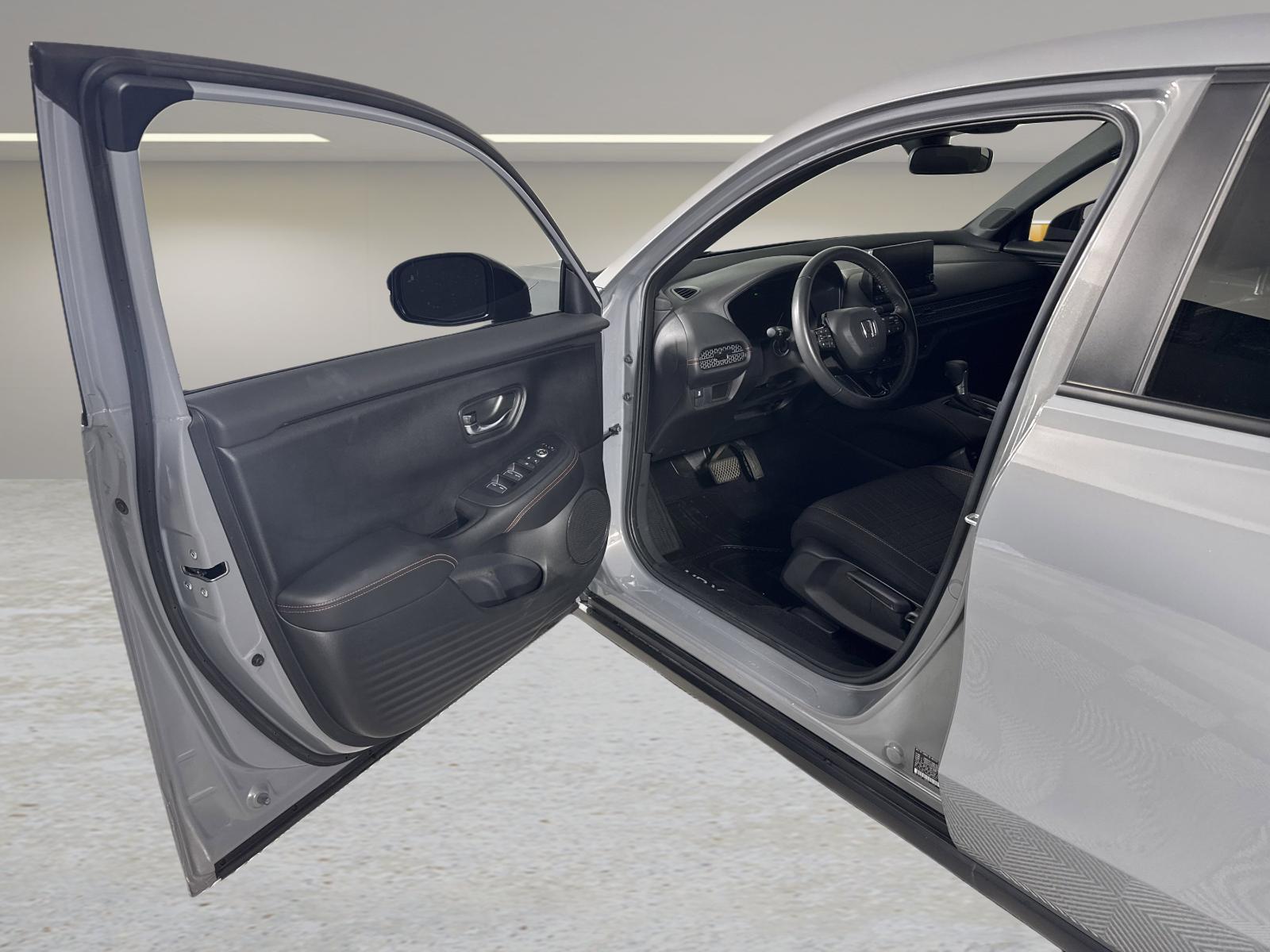 2024 Honda HR-V Vehicle Photo in GEORGETOWN, TX 78626-7508