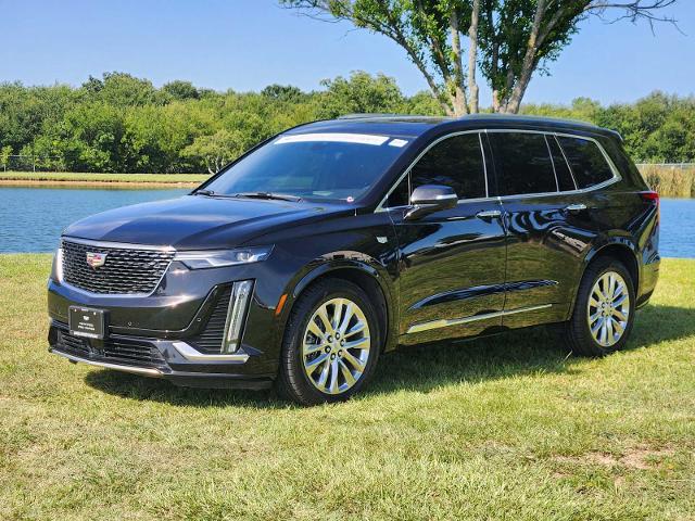 2022 Cadillac XT6 Vehicle Photo in DENTON, TX 76210-9321