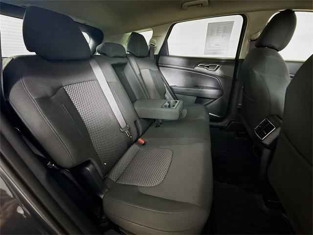 2024 Kia Sportage Hybrid Vehicle Photo in Everett, WA 98204