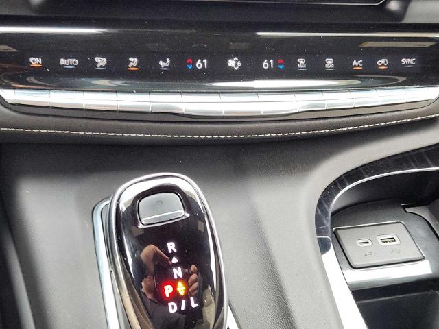 2024 Cadillac Escalade Vehicle Photo in DENTON, TX 76210-9321