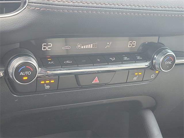 2024 Mazda3 Hatchback Vehicle Photo in New Bloomfield, PA 17068