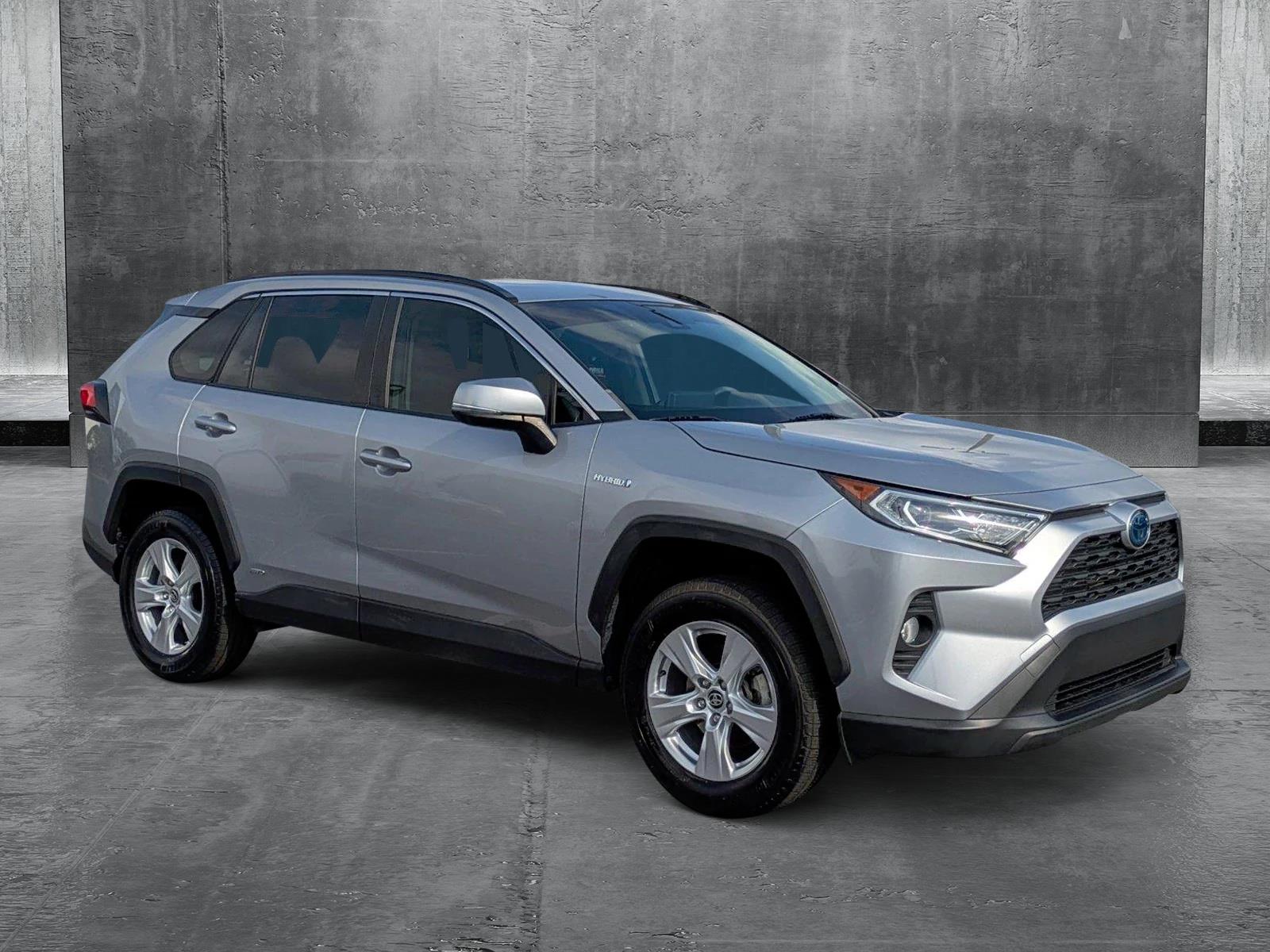 2020 Toyota RAV4 Vehicle Photo in Clearwater, FL 33761