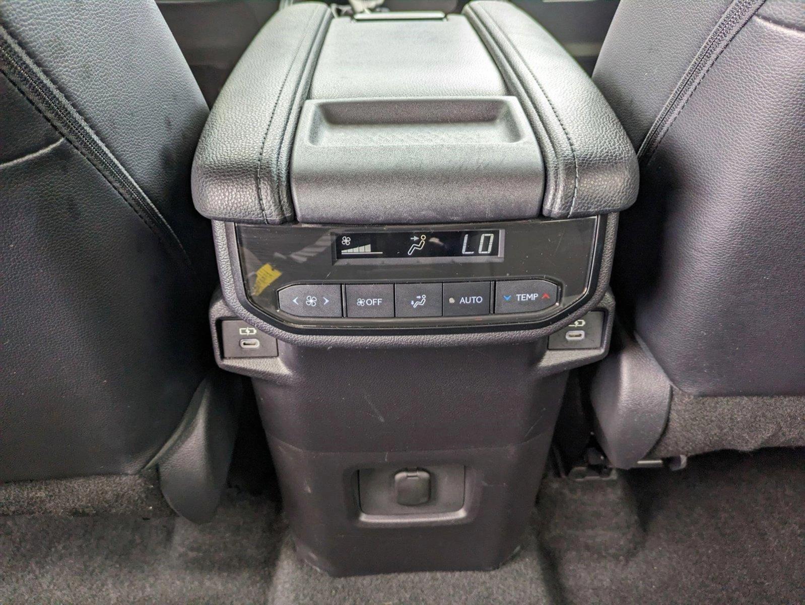 2024 Toyota Grand Highlander Vehicle Photo in Davie, FL 33331