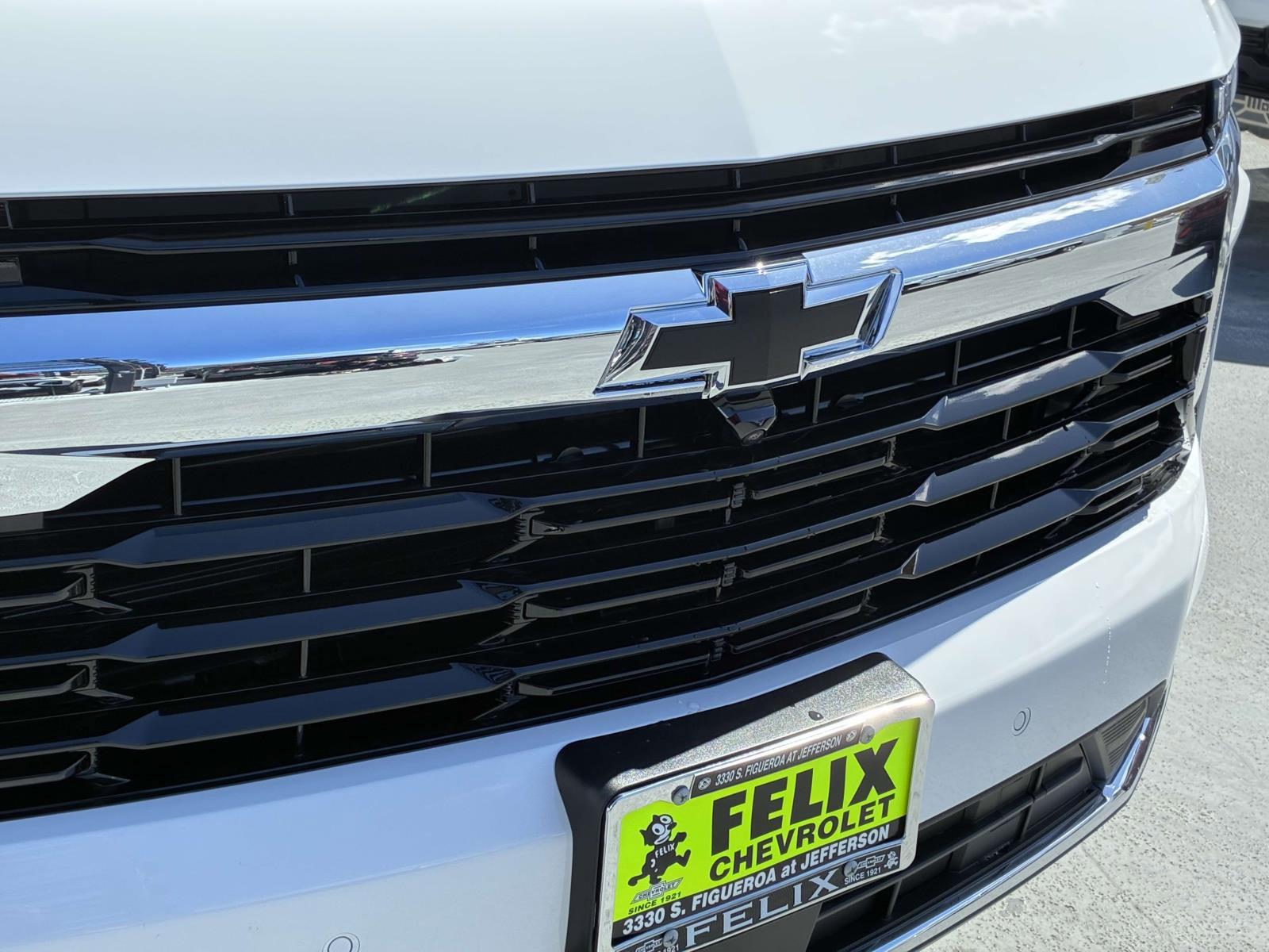 2025 Chevrolet Suburban Vehicle Photo in LOS ANGELES, CA 90007-3794