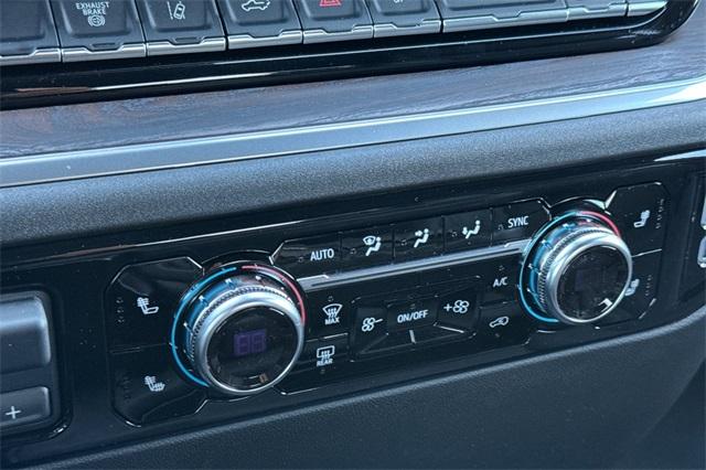 2025 GMC Sierra 2500 HD Vehicle Photo in ELK GROVE, CA 95757-8703