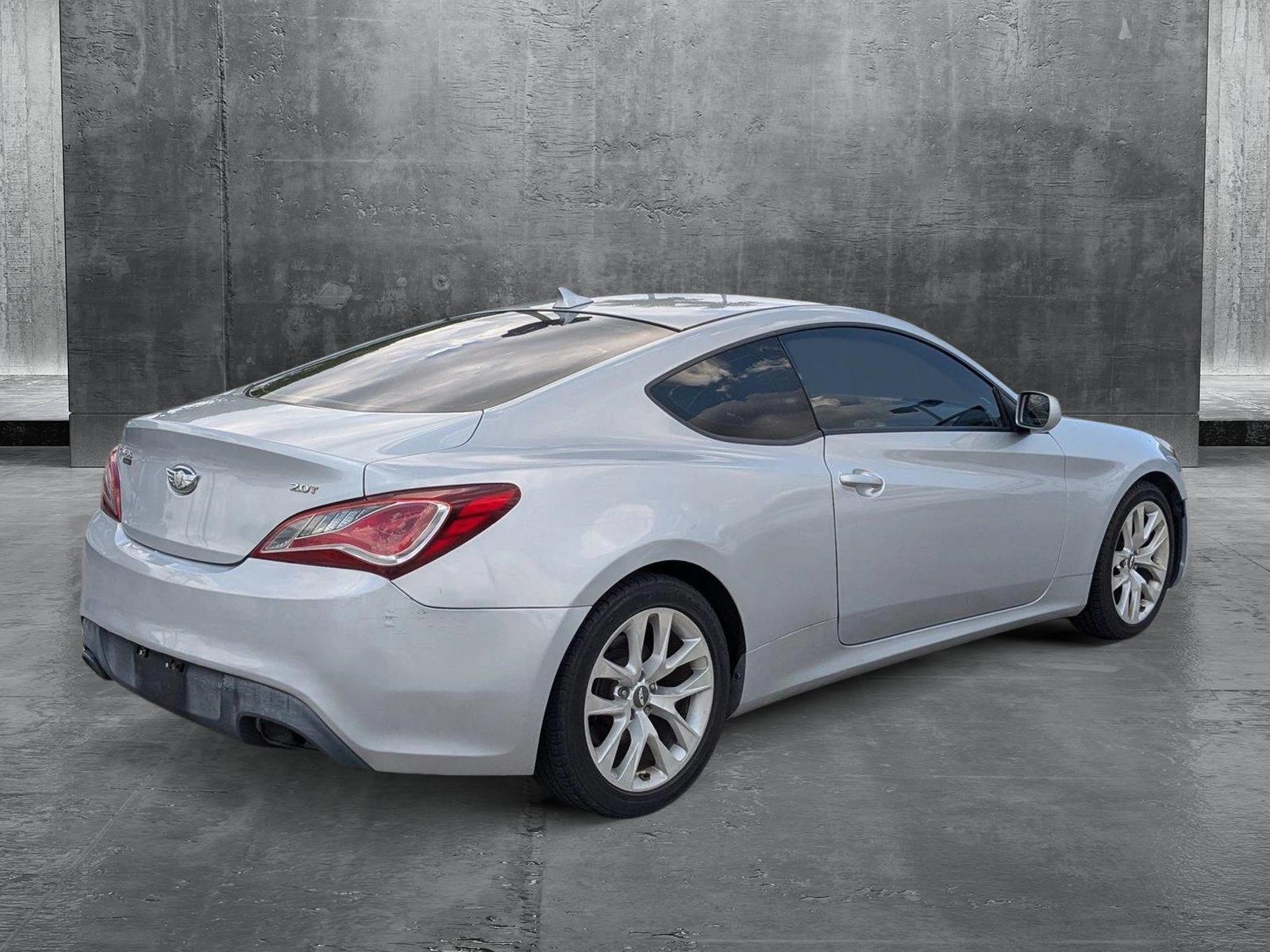 2013 Hyundai Genesis Coupe Vehicle Photo in PEMBROKE PINES, FL 33024-6534