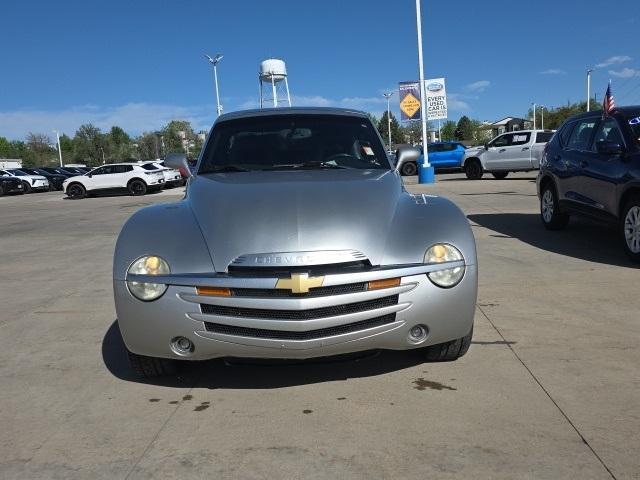 2005 Chevrolet SSR Vehicle Photo in ENGLEWOOD, CO 80113-6708