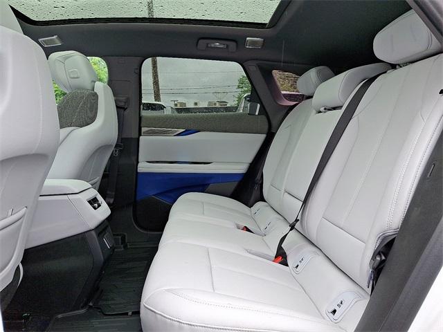 2025 Cadillac OPTIQ Vehicle Photo in ALLENTOWN, PA 18103-7399
