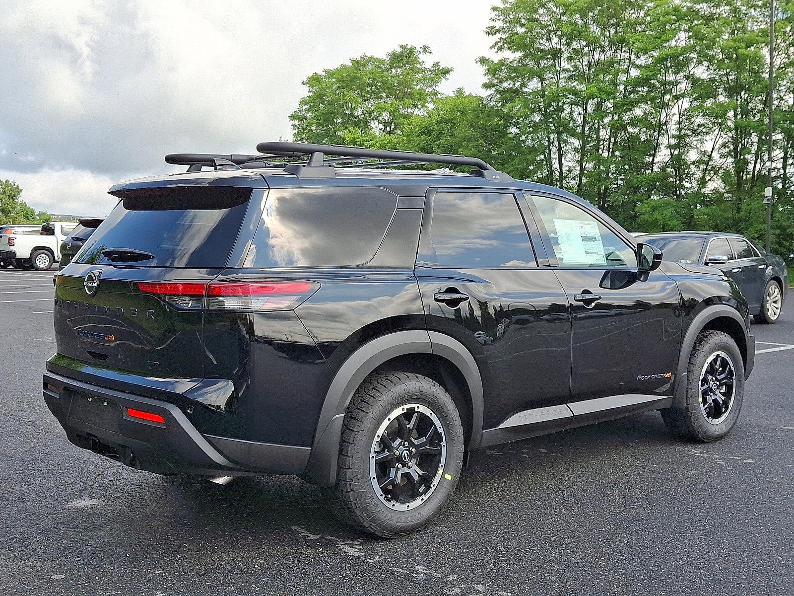 2025 Nissan Pathfinder Vehicle Photo in Mechanicsburg, PA 17050-2306