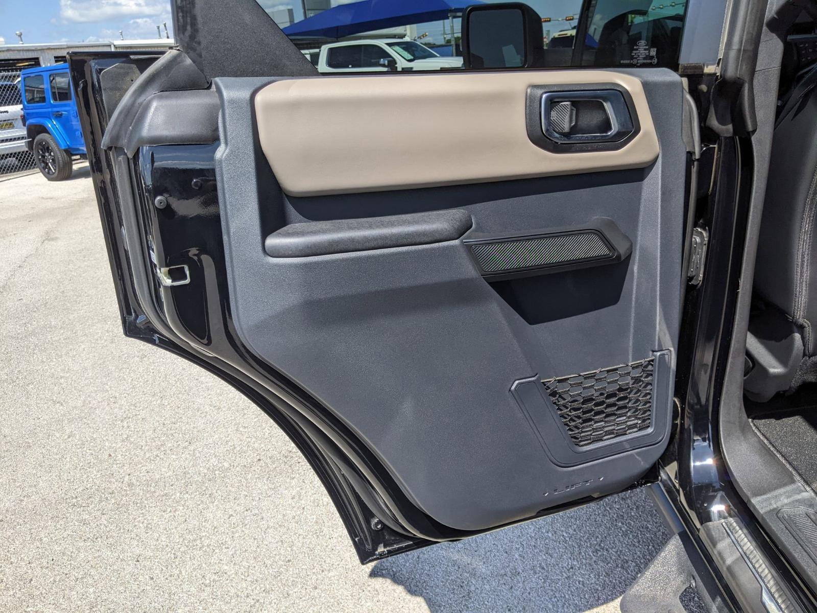 2024 Ford Bronco Vehicle Photo in Seguin, TX 78155