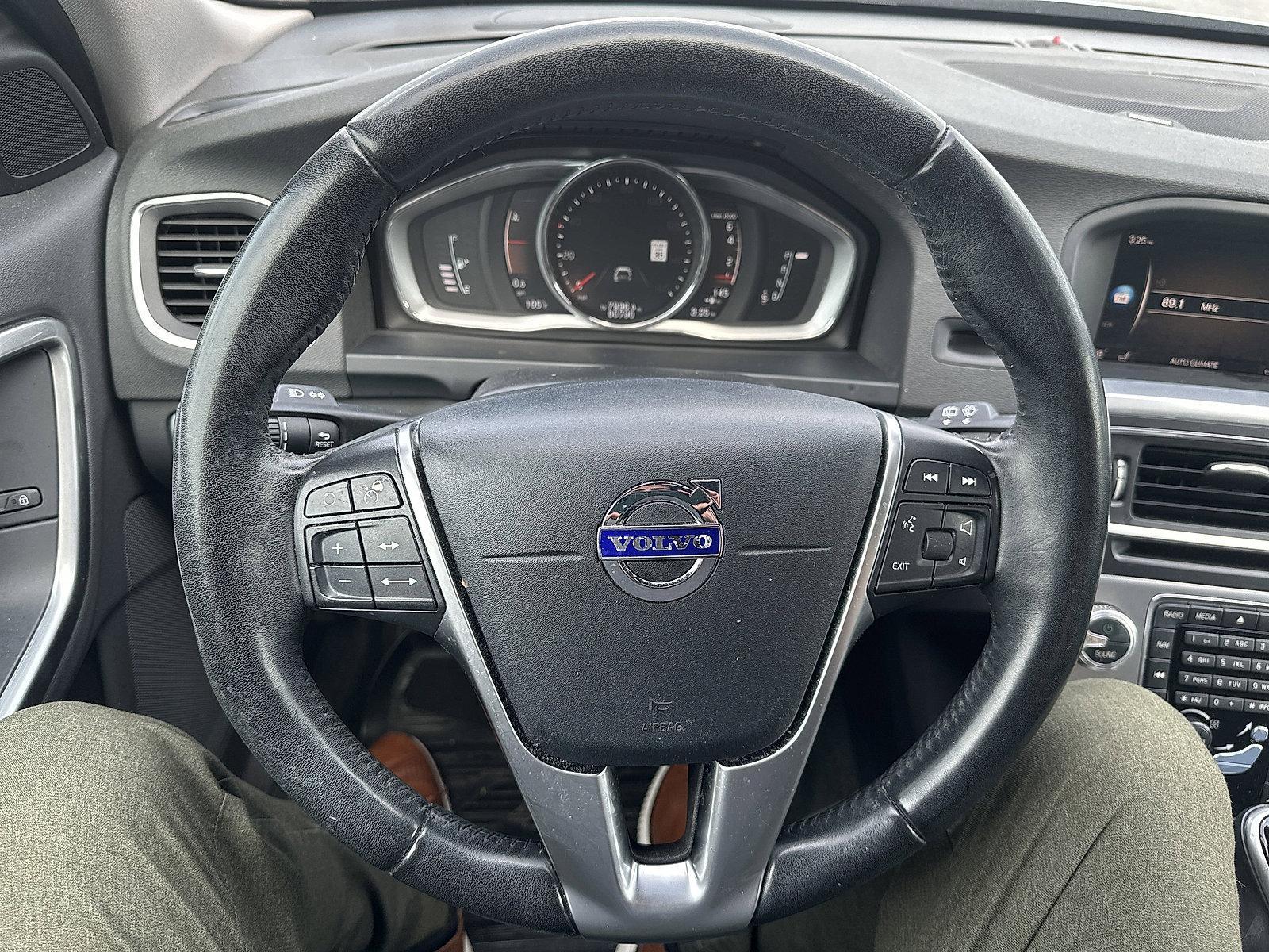 2017 Volvo V60 Cross Country Vehicle Photo in Lancaster, PA 17601