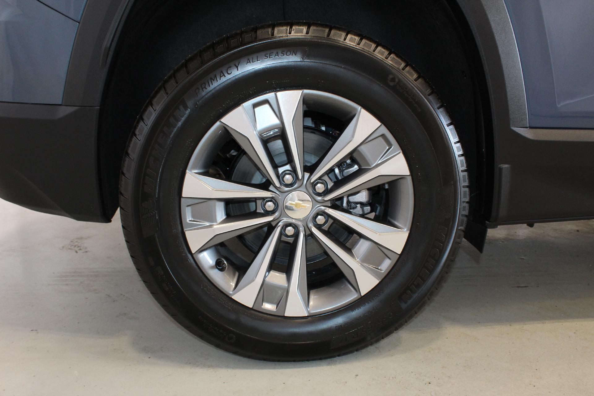 2026 Chevrolet Equinox Vehicle Photo in NORTHAMPTON, MA 01060-1120