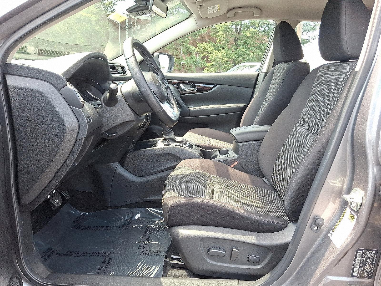2022 Nissan Rogue Sport Vehicle Photo in Harrisburg, PA 17111-1033