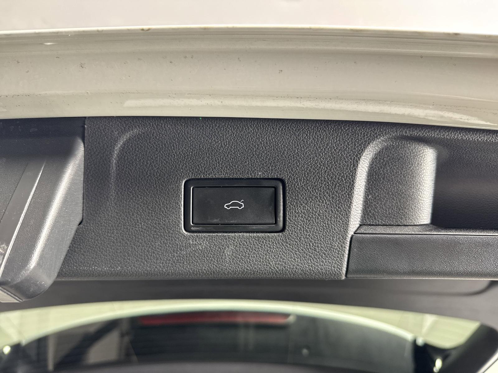2024 Volkswagen Atlas Vehicle Photo in Georgetown, TX 78626