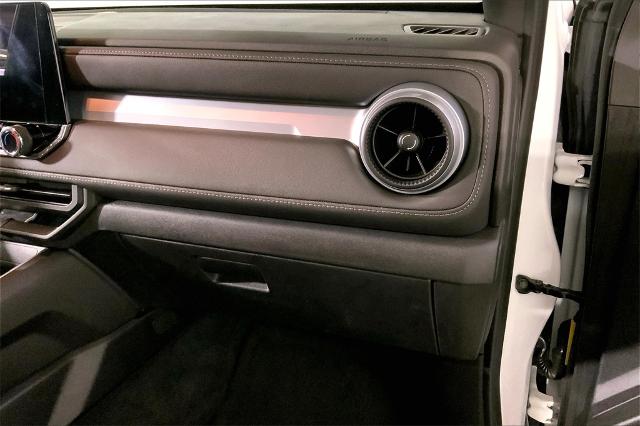 2025 Chevrolet Colorado Vehicle Photo in Lees Summit, MO 64086