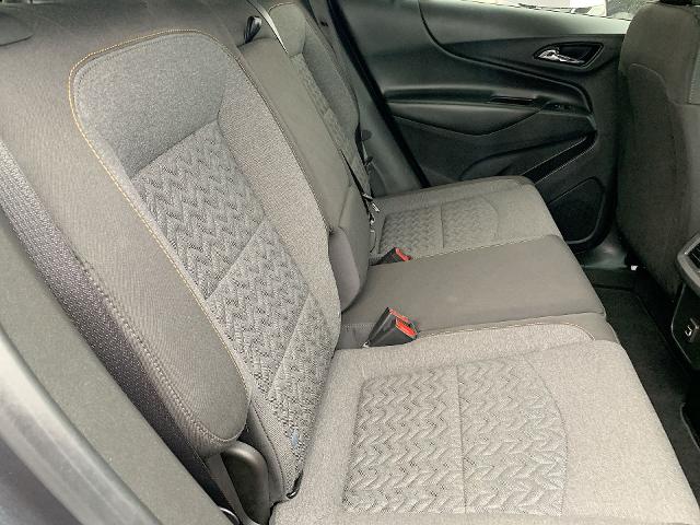 2022 Chevrolet Equinox Vehicle Photo in MOON TOWNSHIP, PA 15108-2571