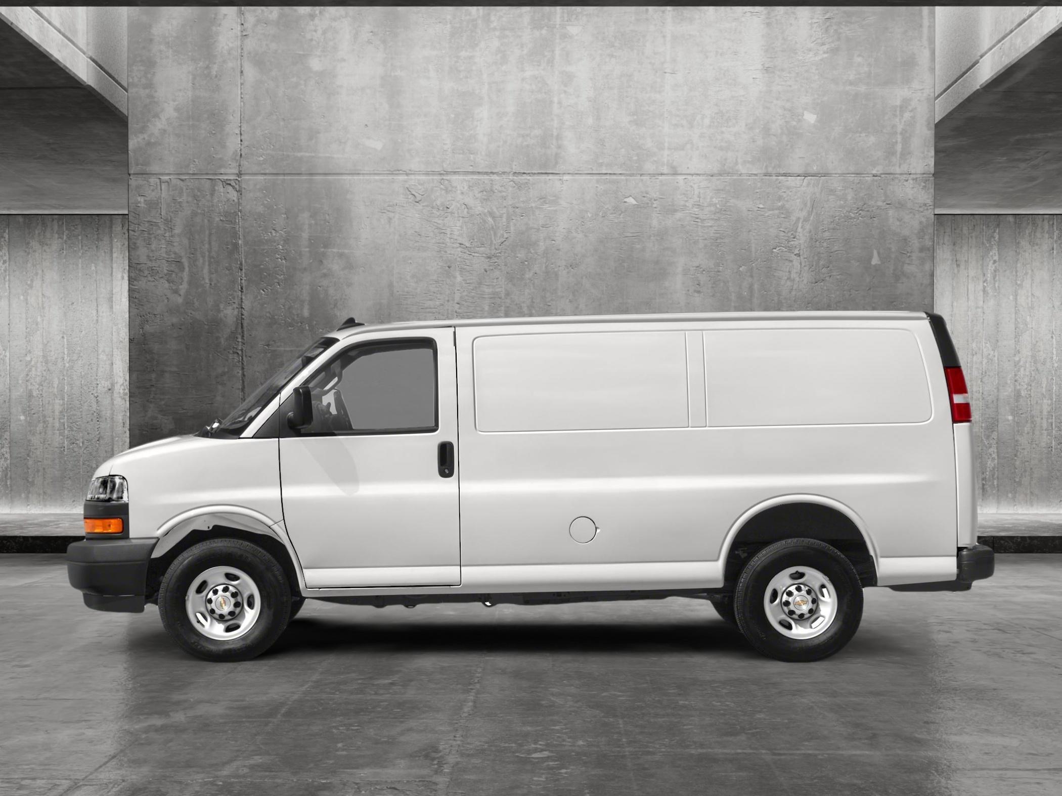 2024 Chevrolet Express Cargo 2500 Vehicle Photo in GREENACRES, FL 33463-3207