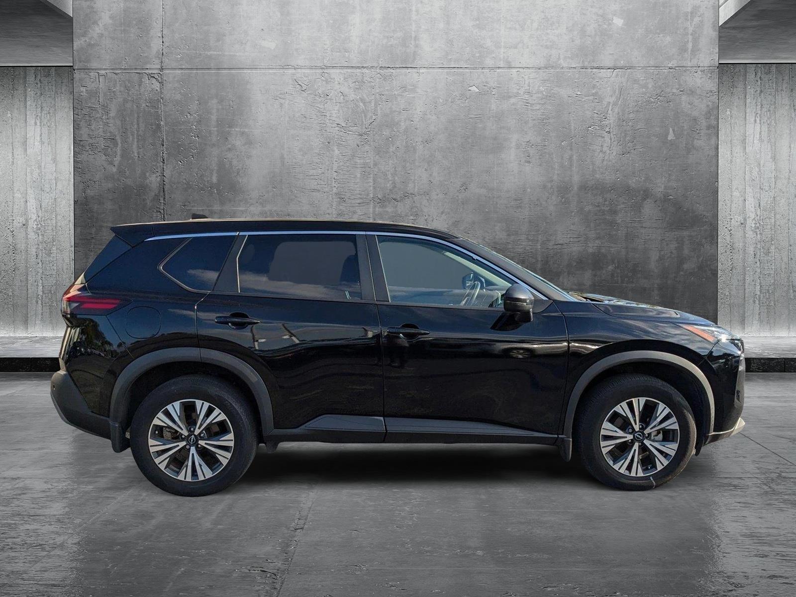 2022 Nissan Rogue Vehicle Photo in Miami, FL 33015