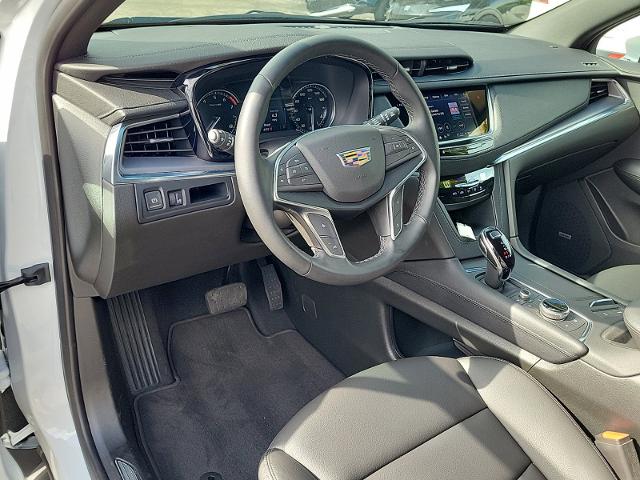 2024 Cadillac XT5 Vehicle Photo in POMPANO BEACH, FL 33064-7091