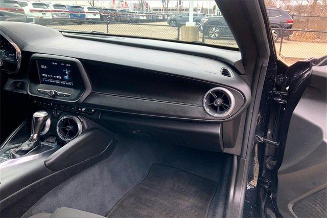 2018 Chevrolet Camaro Vehicle Photo in KANSAS CITY, MO 64114-4502